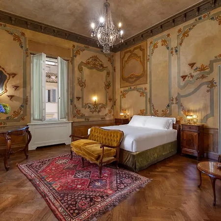 Hotel Locarno