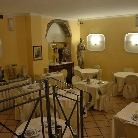 Julia Otel 3*