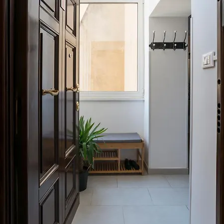 Apartment Half Palace, Relaxing In San Lorenzo *