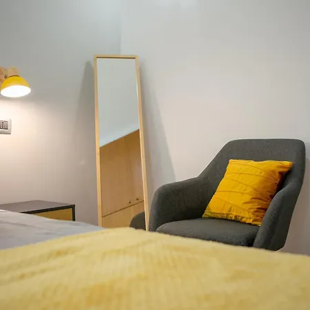 Mustard S Camillo - Homes Apartment *