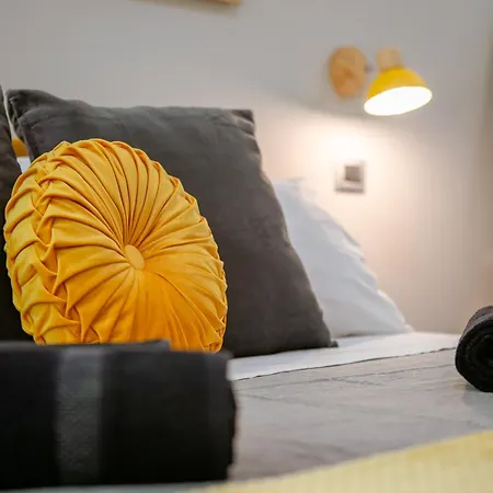 Apartment Mustard S Camillo - Homes *