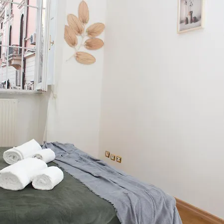 Apartment Sweet *