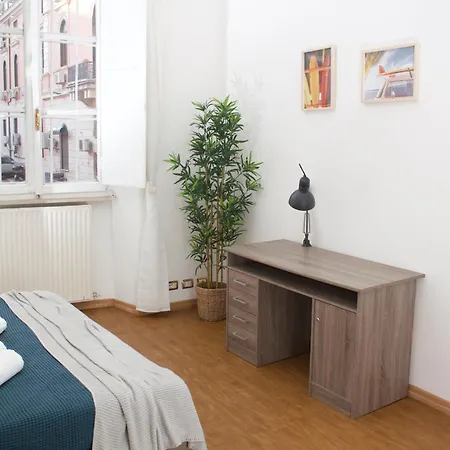 Sweet Apartment *