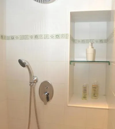 Migdal Luxury Porta Portese Guest house Rome