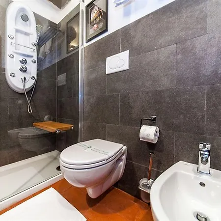 Rifugio Degli Artisti Bed & Breakfast 2*