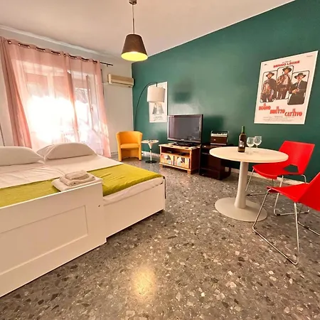 70's House Apartment