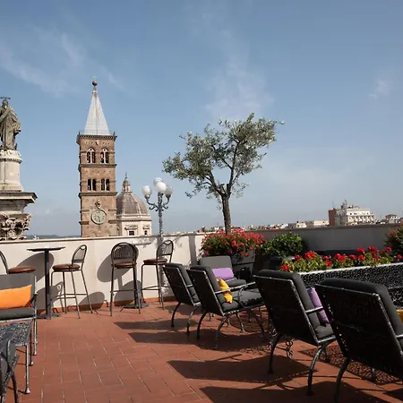 Mecenate Palace 4*