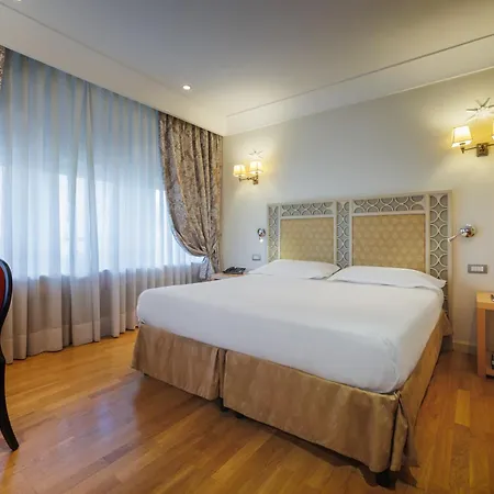 Hotel Fh55 Grand Palatino