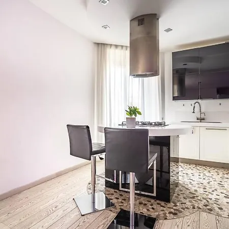 Apartment Charme & Luxe 2 Bedroom Center