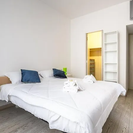 Apartment Charme & Luxe 2 Bedroom Center Rome