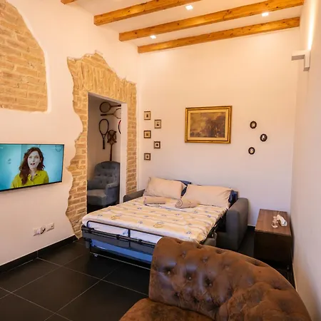 Apartment Conte House - 2 *