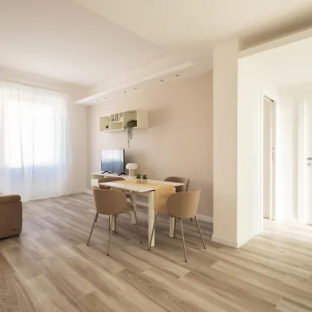 Rhome To Colosseum Apartment *