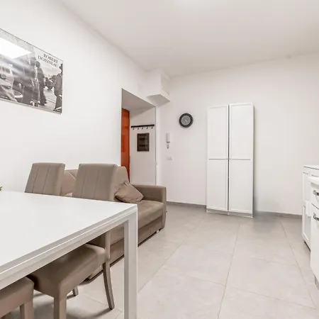 Guest house Cozy Enna - Metro Re Di Rome
