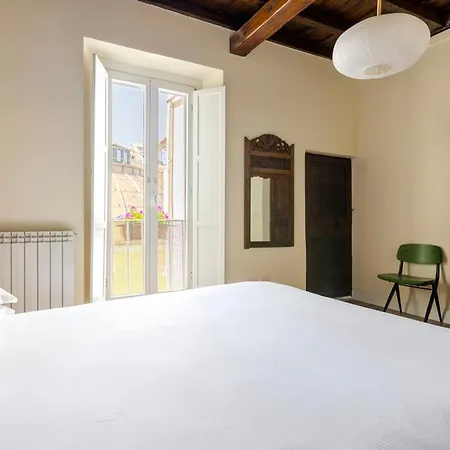 Trasteverehome - Giglio Piazza Farnese Roma