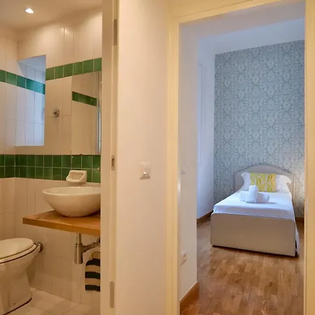 Livia86 - Trastevere Apartment Rome