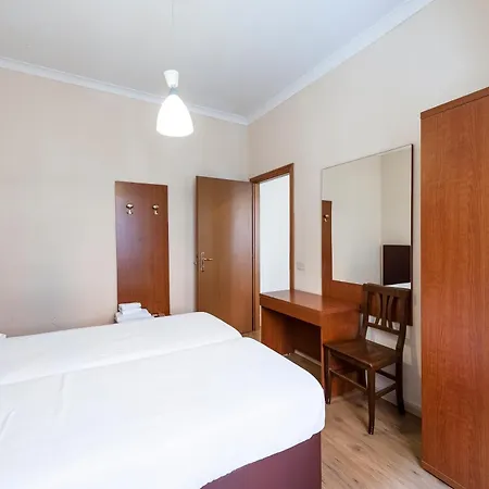 California Hotel 3*