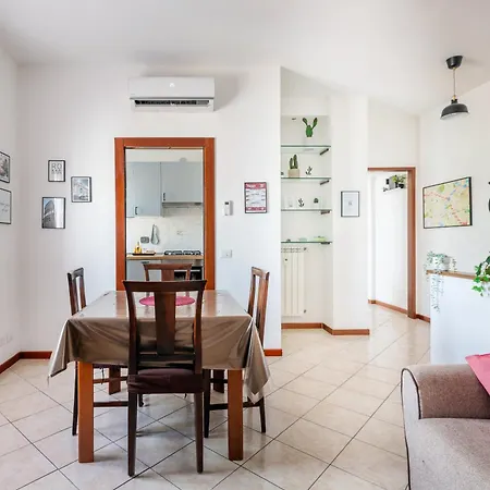 Casa vacanze Stylish & Cozy - 5 Star Location- Balcony - View