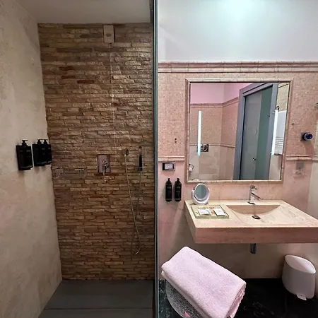 Trecento 3* Roma