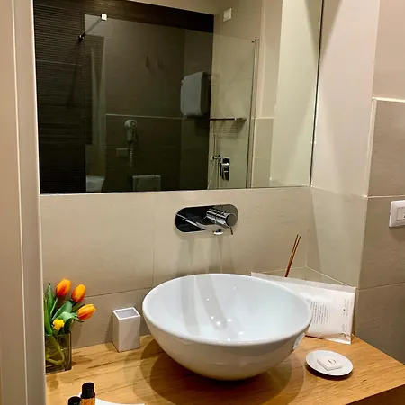 900 Piazza Del Popolo Bed & Breakfast