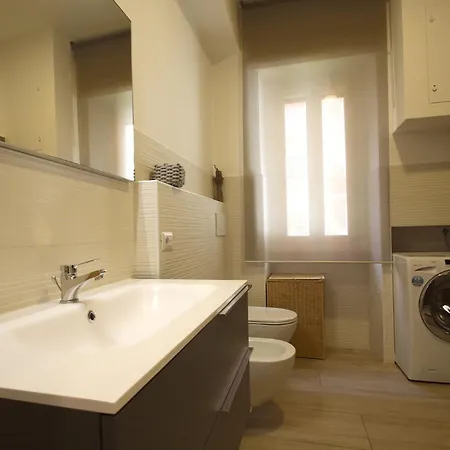 Tana House Rome