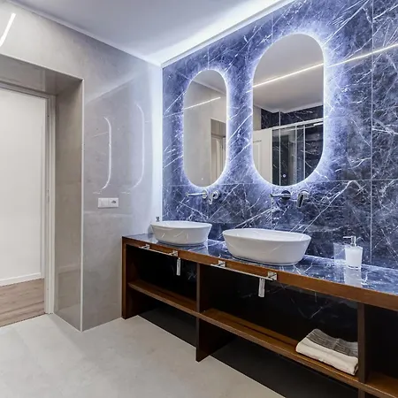 Bmga L Ottaviano Lux 3bdr * Rome