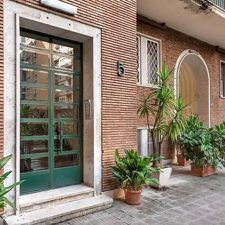 Ristrutturato A Palazzo Federici Piazza Bologna * Rome