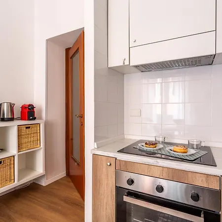 Iflat Colosseum's Brand New & Cozy Nest Apartment