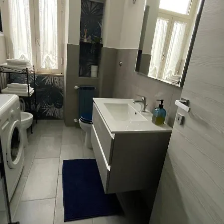 Apartment Casa Gaia A 2 Passi Dalla Metro A E C *