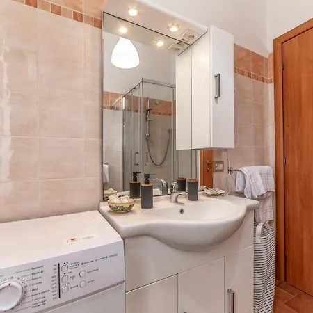 Greta Flat - Ospedale Gemelli - Wifi * Roma