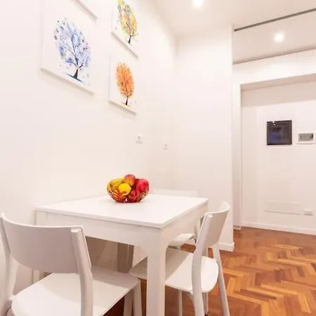Apartment Poggioli House Up 4pp Policlinico *