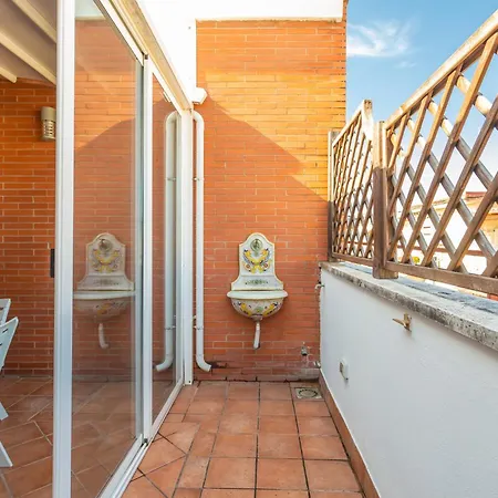Apartment Monteverde 2bdr Penthouse Rome