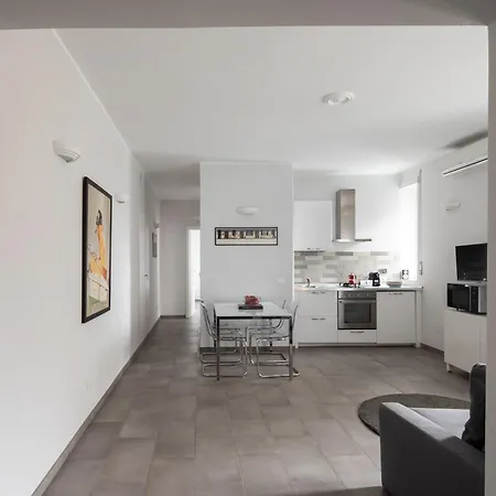 And Spacious Near The Vatican And Starbucks *