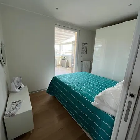 Attico Panoramico Whitecate Apartment