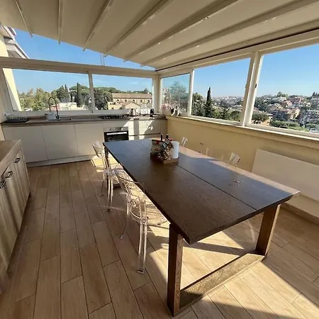 Apartment Attico Panoramico Whitecate Rome