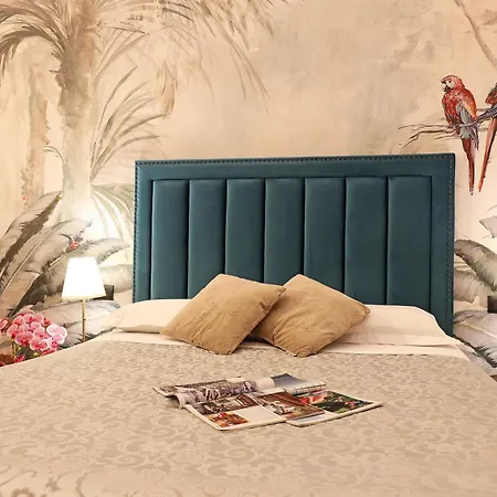 Grand Tour Rome Suites - Liberty Collection Гостевой дом Рим