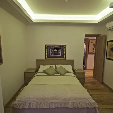 Piramide House Apartamento