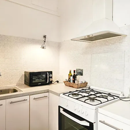Apartamento Titus House Nelle Vicinanze Del Colosseo
