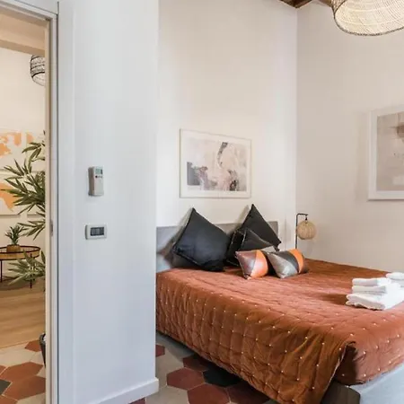 6bdr Stylish In The Lovely Rome- If You Want To Book, Please Contact On Wh-ats-app - 0034-635-518-216 !!!! *