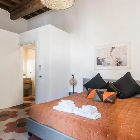 6bdr Stylish In The Lovely Rome- If You Want To Book, Please Contact On Wh-ats-app - 0034-635-518-216 !!!! * Rome