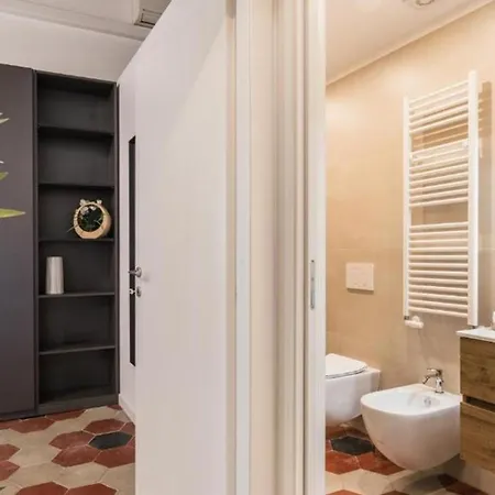 Apartment 6bdr Stylish In The Lovely Rome- If You Want To Book, Please Contact On Wh-ats-app - 0034-635-518-216 !!!! *
