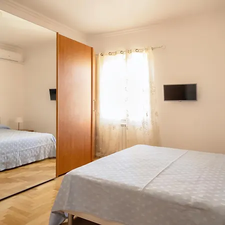 Apartment Live - Sampietrini *