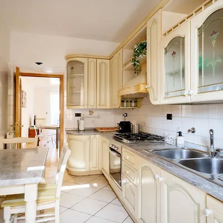 Live - Sampietrini Apartment Rome