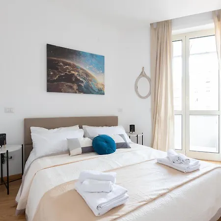 Apartment Giglio Dome View - St Peter View, 300mt To Metro A, Vatican City, A-c