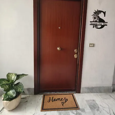 House For Appartamento Roma