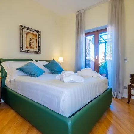 Trevi Terrace Penthouse Apartment Rome
