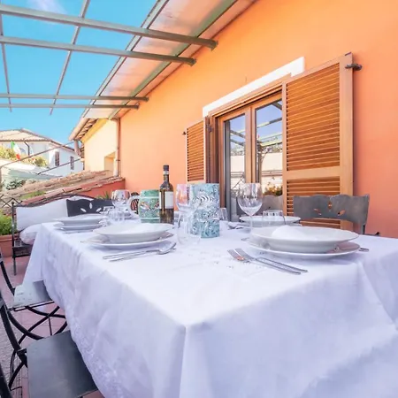 Trevi Terrace Penthouse * Rome