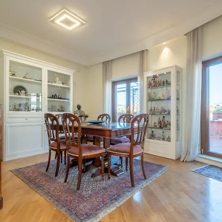Apartment Trevi Terrace Penthouse *