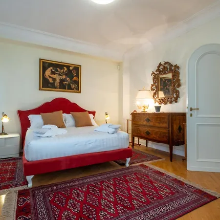 Trevi Terrace Penthouse Apartment *