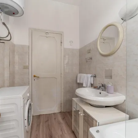 Casa Giuli - Metro Jonio Apartment Rome