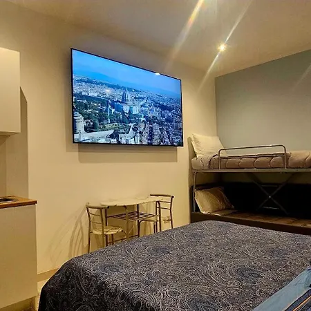 Il Magnifico Superior 400m From Tiburtina Railway Station And 290m From Metro Bed & Breakfast Rome